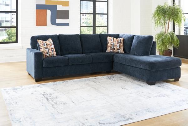signature design by ashley Aviemore 2-Piece Sectional with Chaise