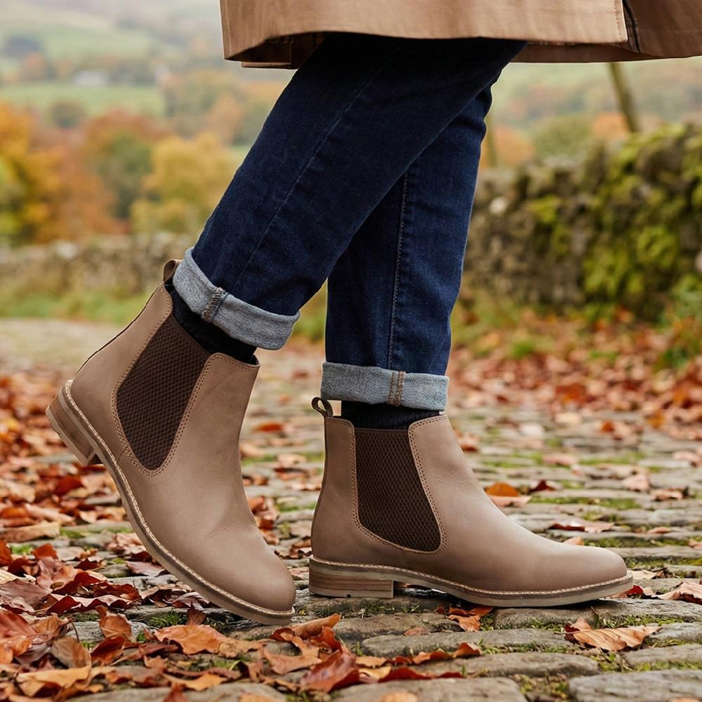 Silver Street London II Leather Chelsea Boots