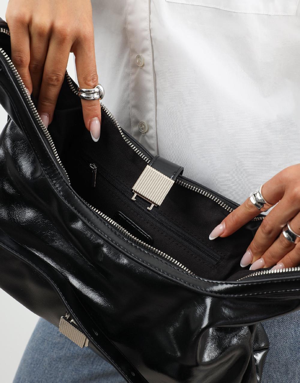 Simmi Black Buckle Detail Shoulder Bag