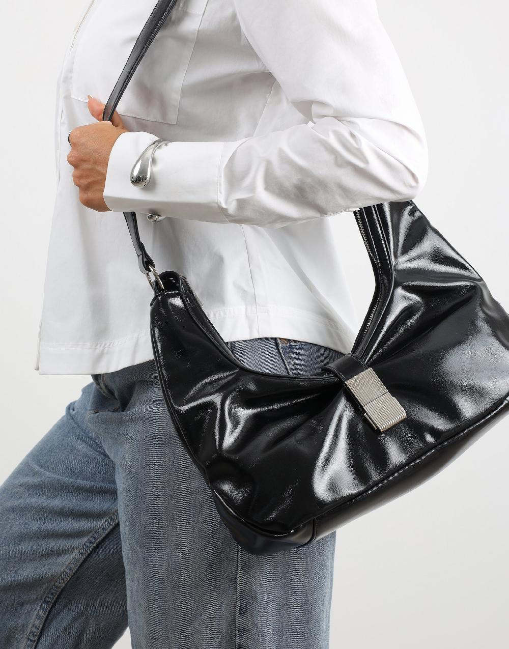 simmi Black Buckle Detail Shoulder Bag