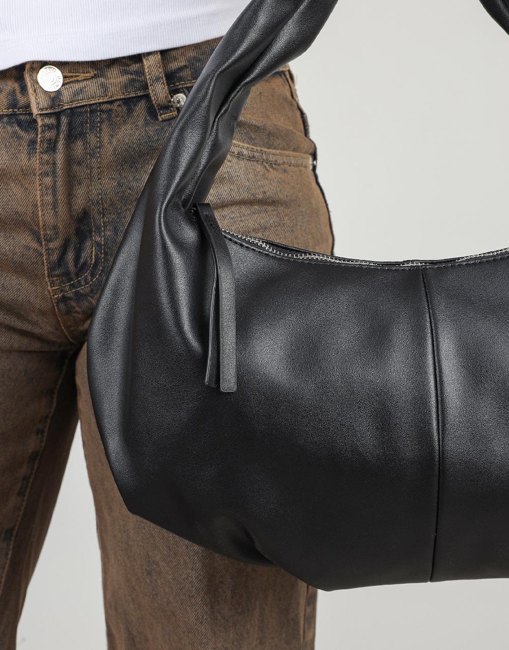 Simmi Black Shoulder Bag