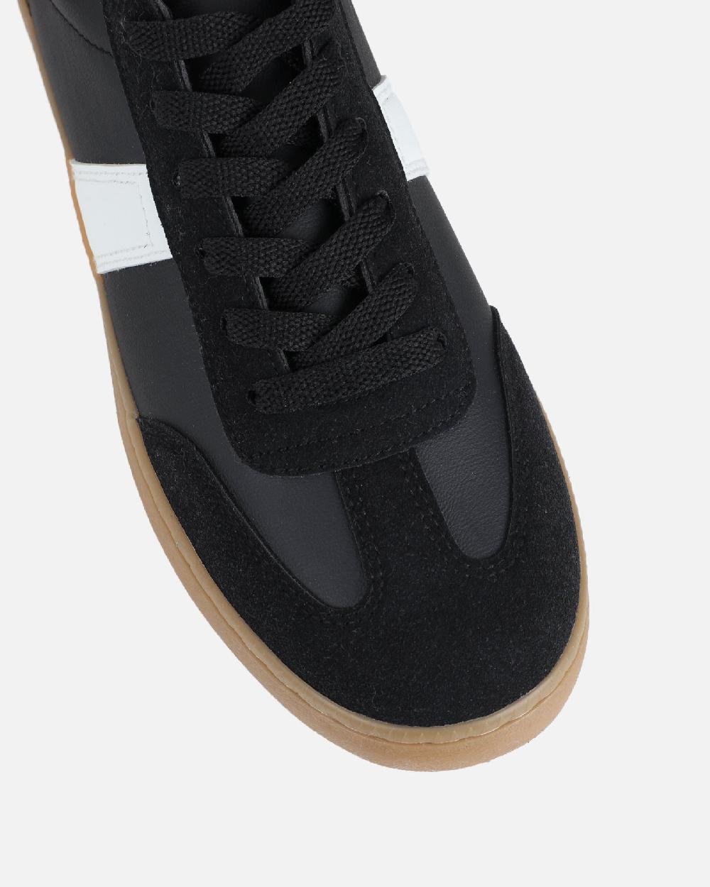 Simmi Black Trainers