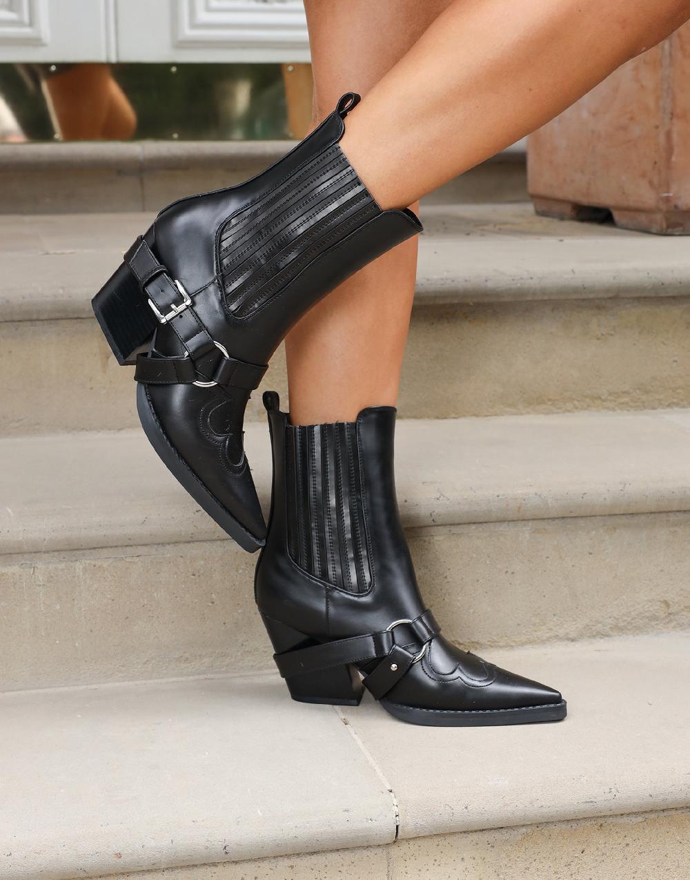 simmi Black Western Saddled Ankle Boots