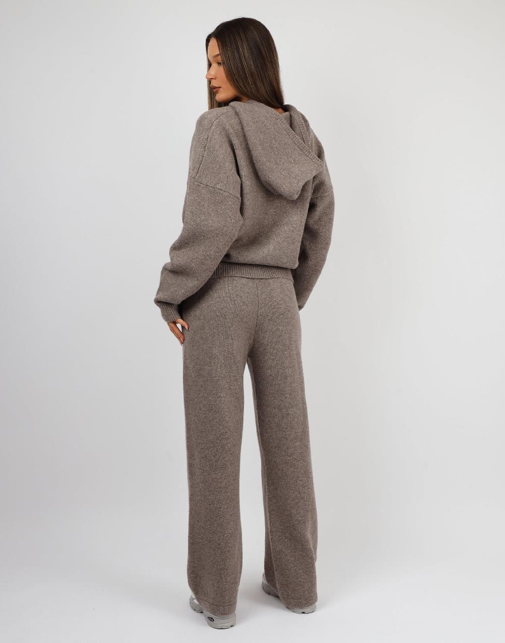 Simmi Simmi Studios Chunky Knit Hoodie In Mocha