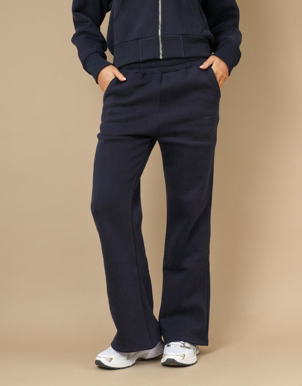 Simmi Simmi Studios Essentials Joggers In Navy