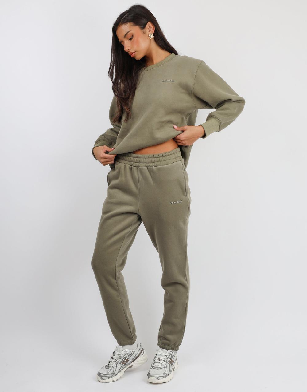 Simmi Simmi Studios Essentials Sweatshirt In Olive