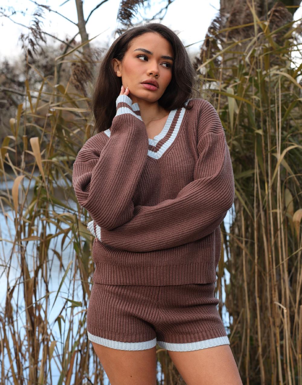 simmi Simmi Studios V-Neck Jumper In Brown