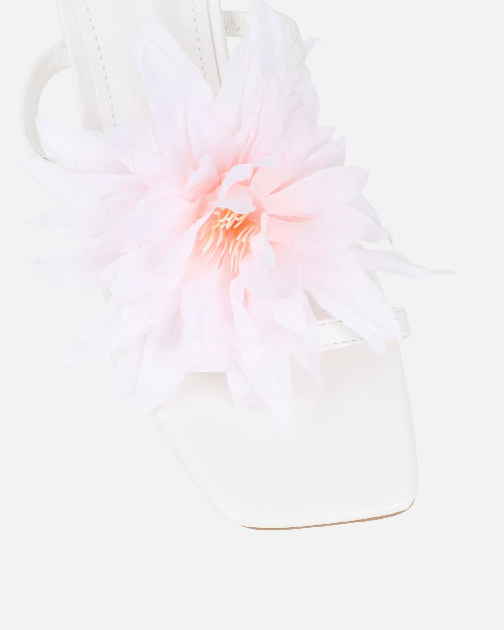 Simmi White Flower Detail Mules