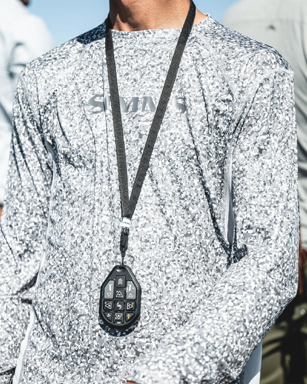 Simon Carter Men's Simms Challenger Solar Crew