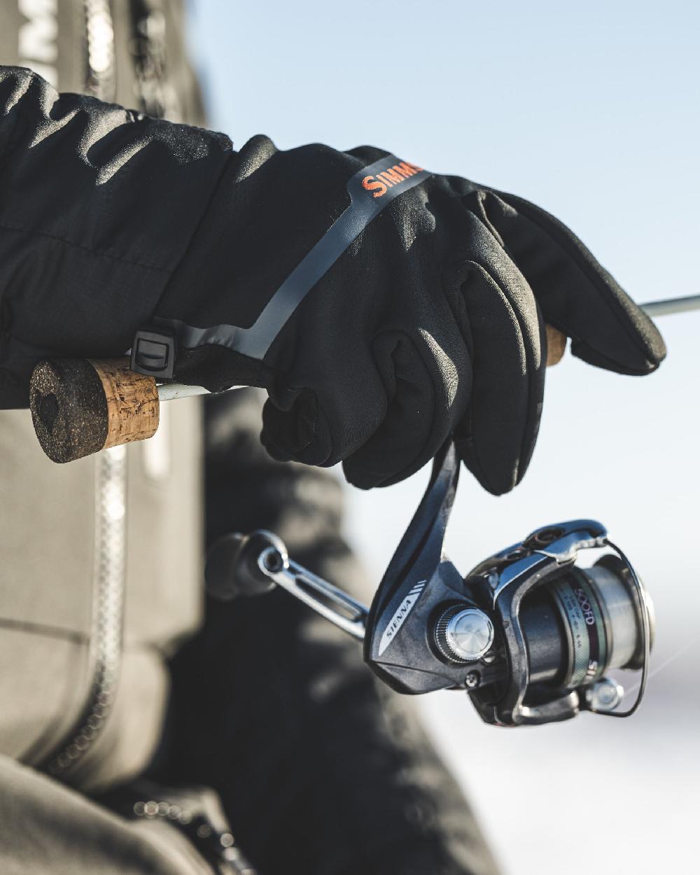 Simon Carter WINDSTOPPER® Flex Fishing Glove