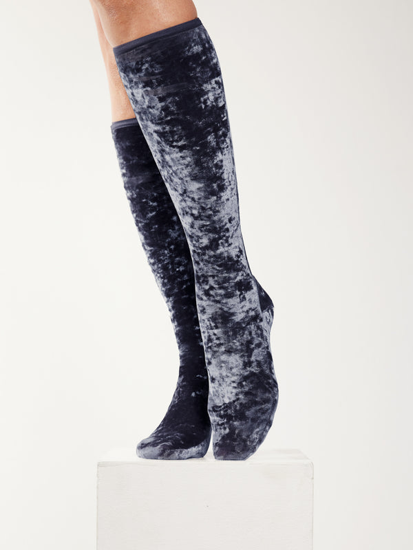 simone wild Hammered Velvet Knee Socks Metall