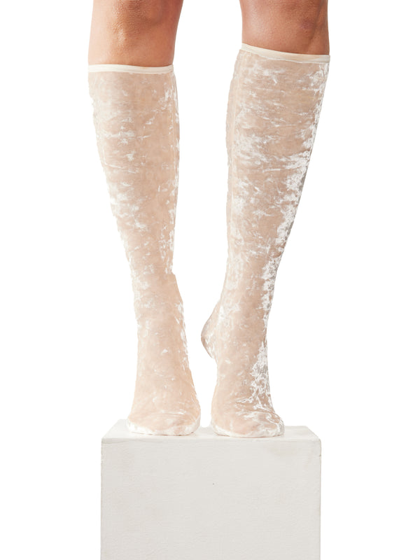 simone wild Hammered Velvet Knee Socks Pearl