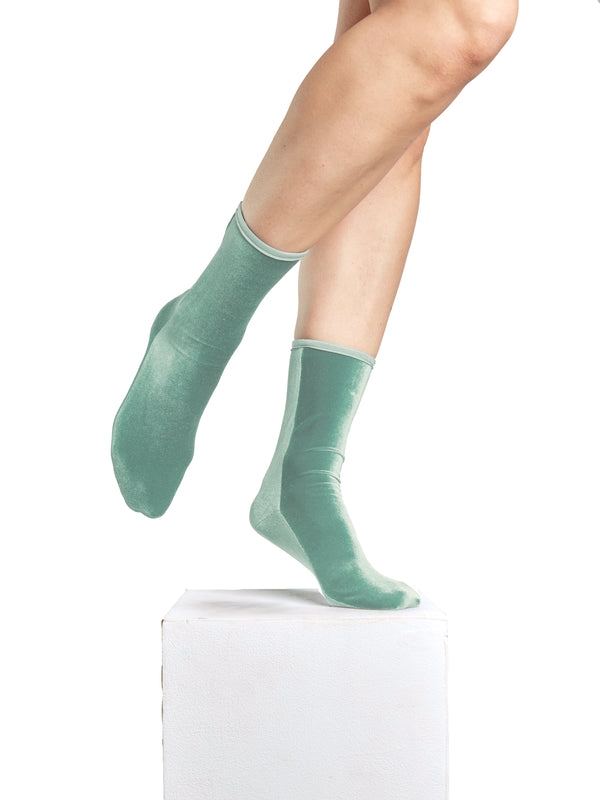 simone wild Velvet Ankle Socks pistachio