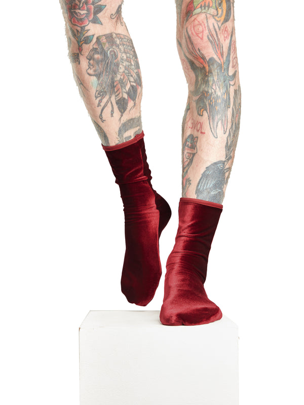 Simone Wild Velvet Ankle Socks Wine