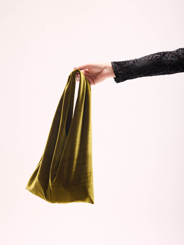 simone wild Velvet Pouch Pear