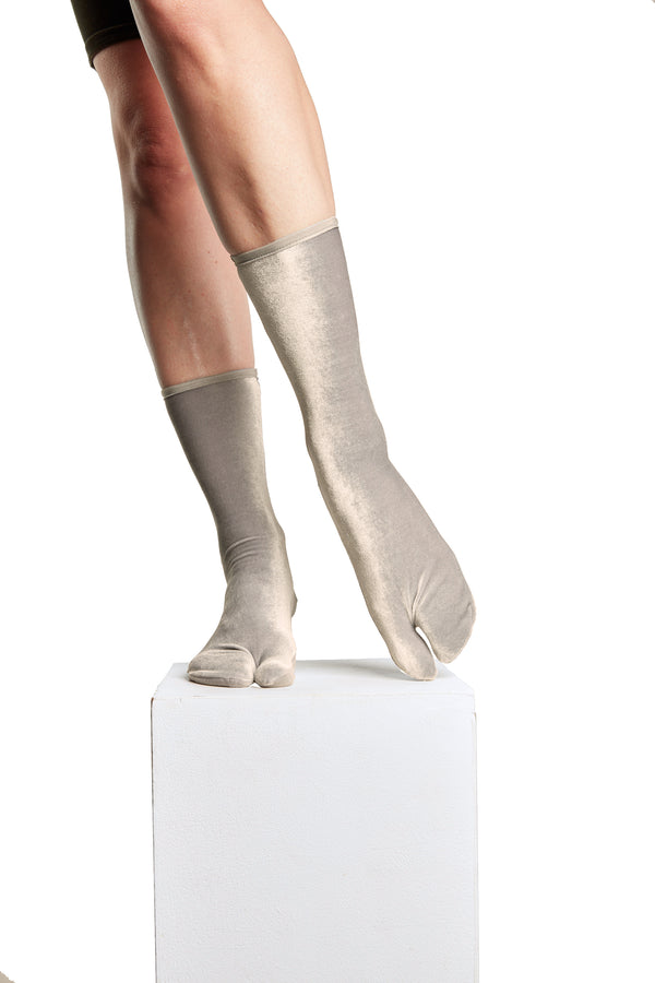 simone wild Velvet Toe Socks