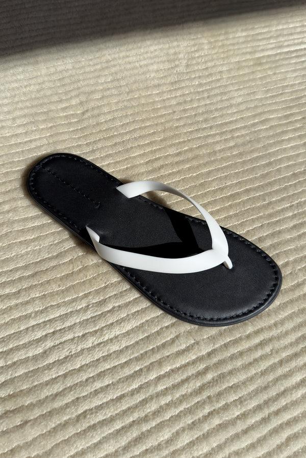 simonett Minimalist Leather Contrast Flip Flop - White