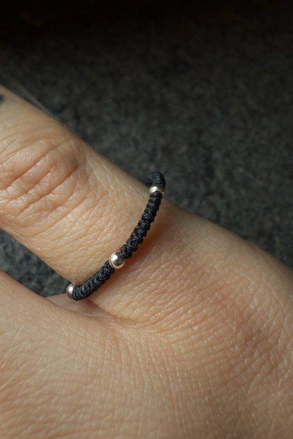 Simonett Black & Silver Bead Ring