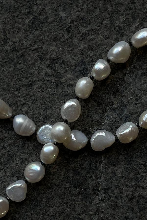 Simonett Color Cord Pearl Choker Necklace - Black