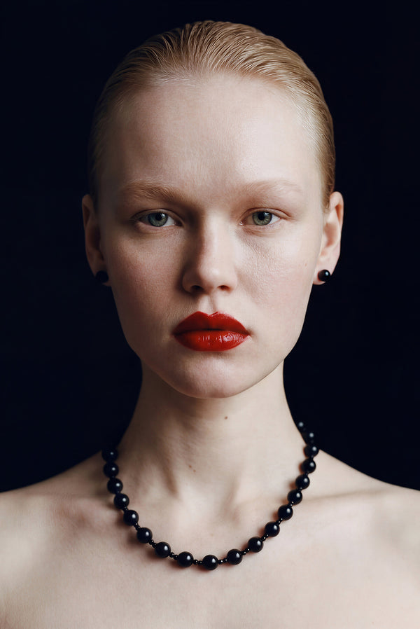 simonett Glass Mix Beaded Necklace – Black