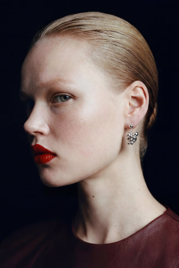 simonett Grape Cluster Drop Earrings – Silver