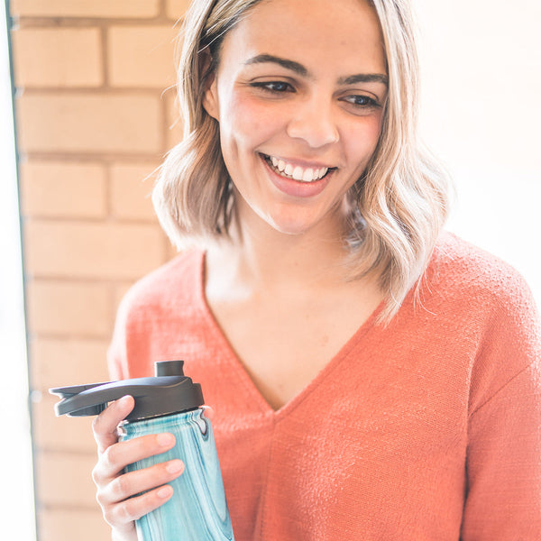 Simple Modern Summit Water Bottle Chug Lid