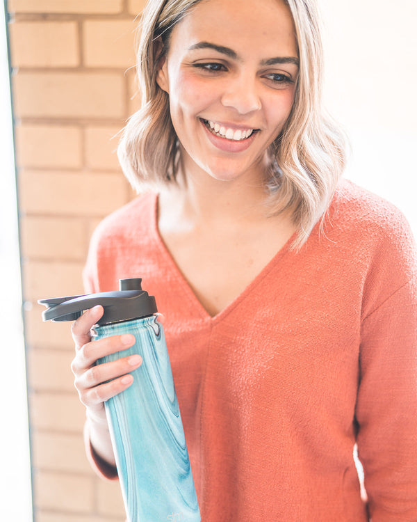 Simple Modern Summit Water Bottle Chug Lid