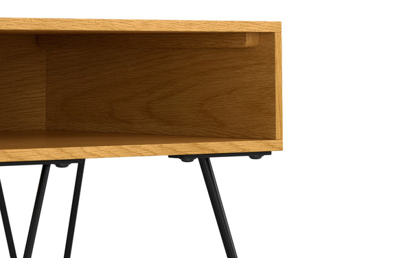 Simpli Home End Table In Oak