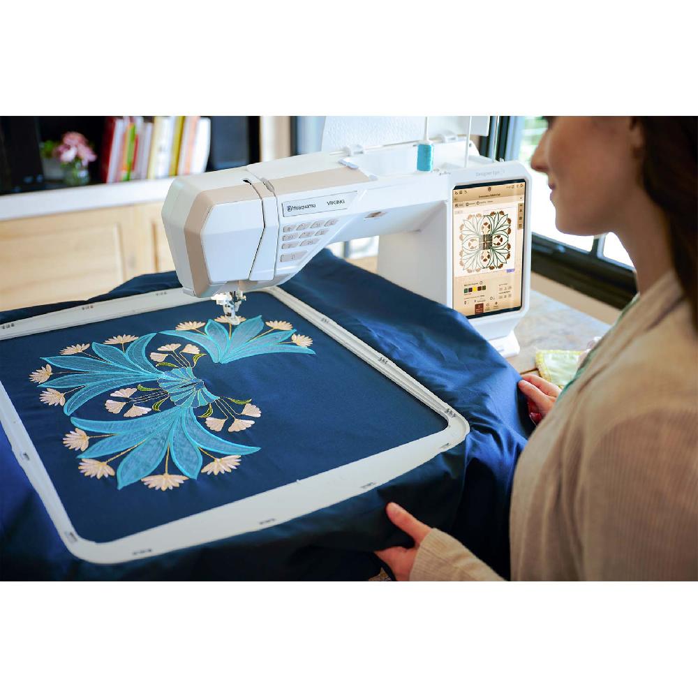 Singer HUSQVARNA® VIKING® DESIGNER EPIC™ 3 Sewing & Embroidery Machine Starlight Bronze