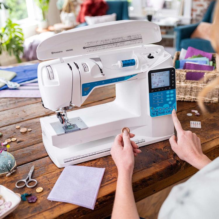 singer HUSQVARNA® VIKING® OPAL™ 650 Sewing Machine Bundle