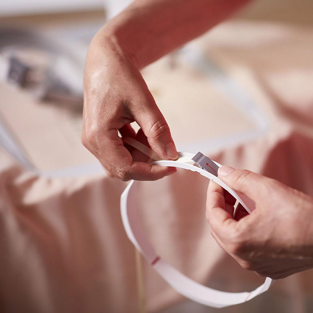 Singer HUSQVARNA® VIKING® Ribbon Embroidery Attachment