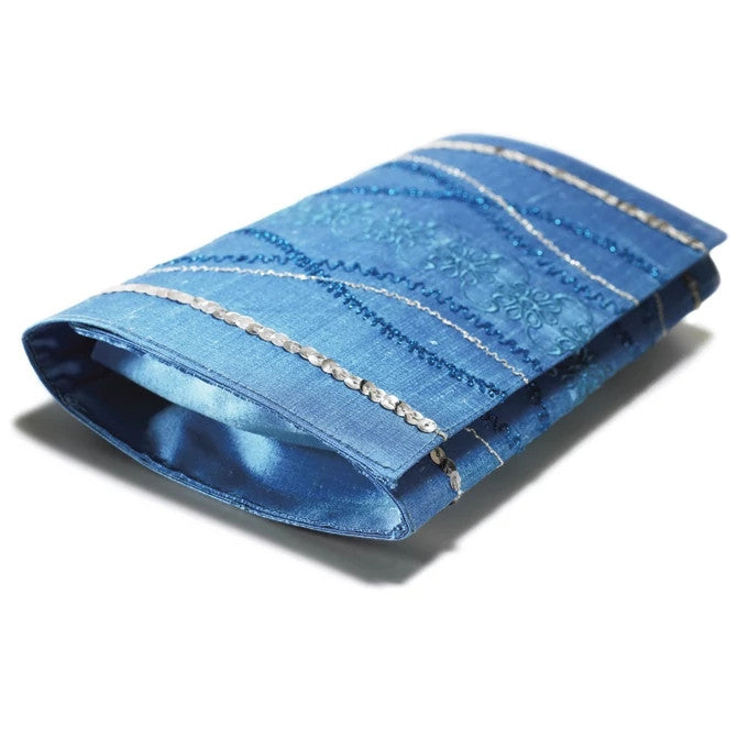 Singer HUSQVARNA® VIKING® Specialty Bobbin Case & Thread Bundle (5 6 7)