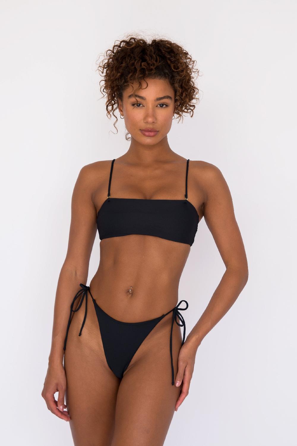 Skatïe Annie Bikini Top In Black – SKATIE