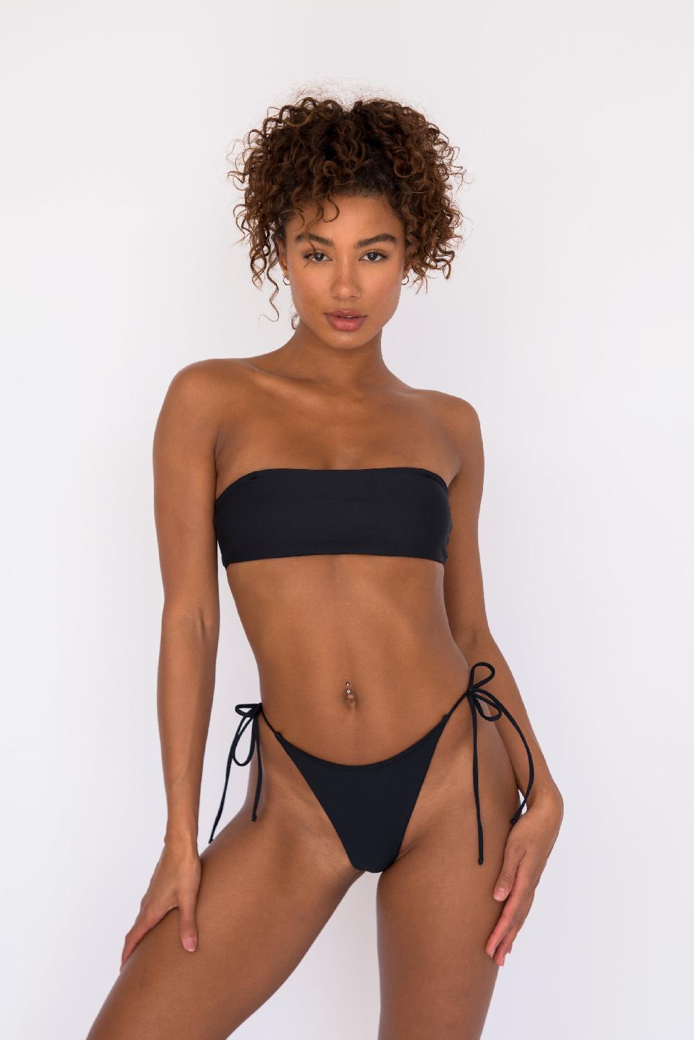 skatïe Annie Bikini Top in Black – SKATIE