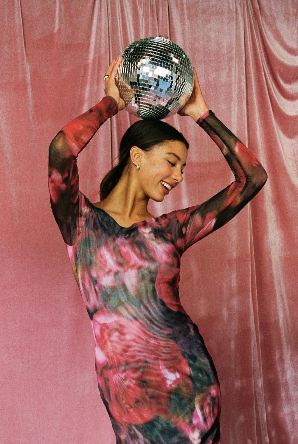 Skatïe Beck Maxi Dress Mesh In Amour – SKATIE