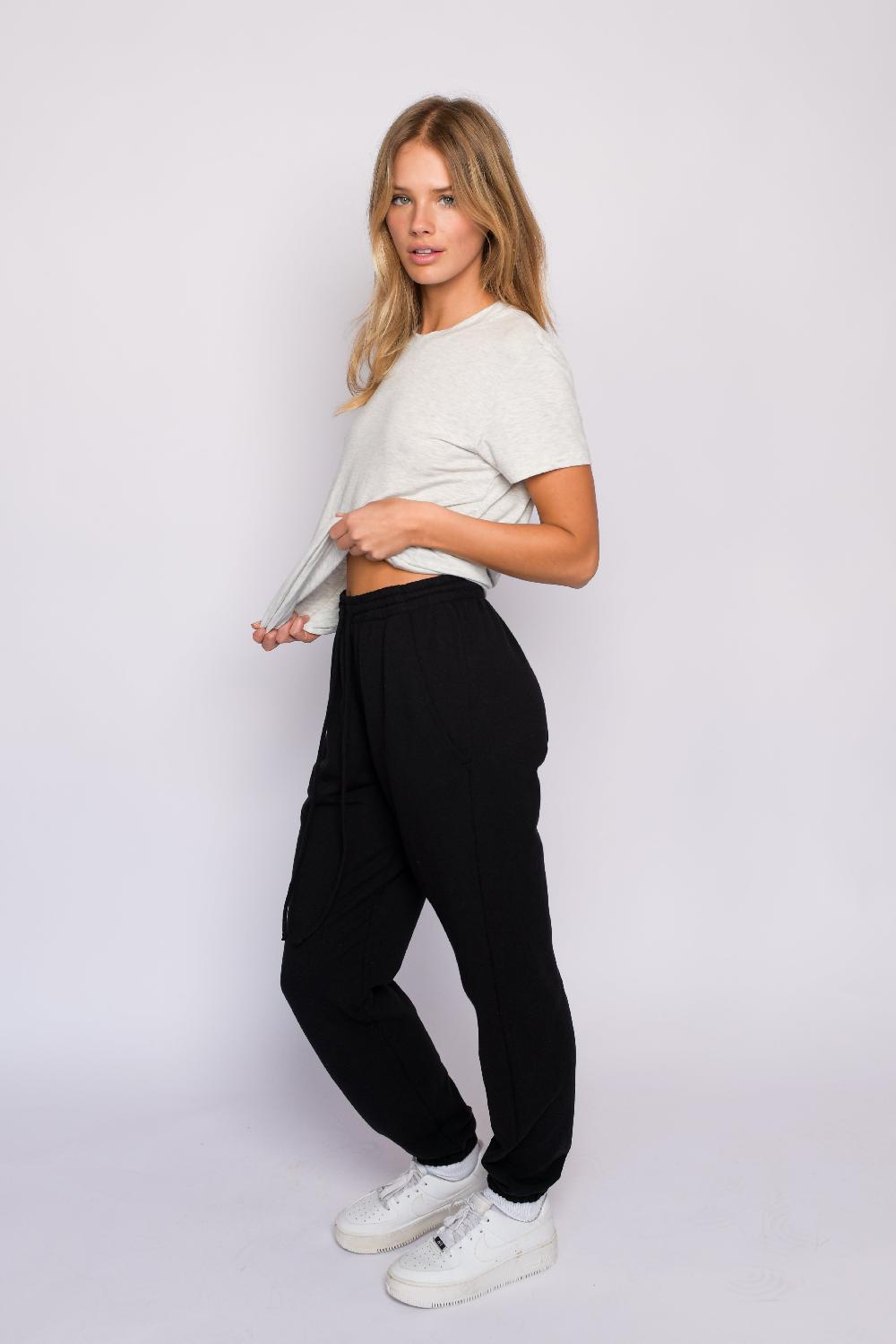 skatïe CLOUDLUX Rocky Sweatpants in Black – SKATIE