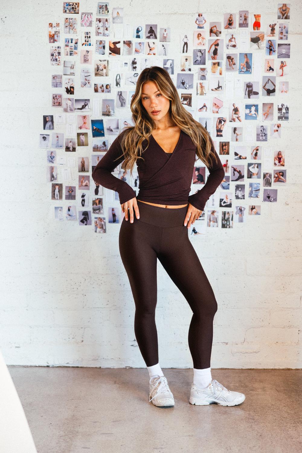 Skatïe Danielle Wrap Top Jersey In Toasted – SKATIE