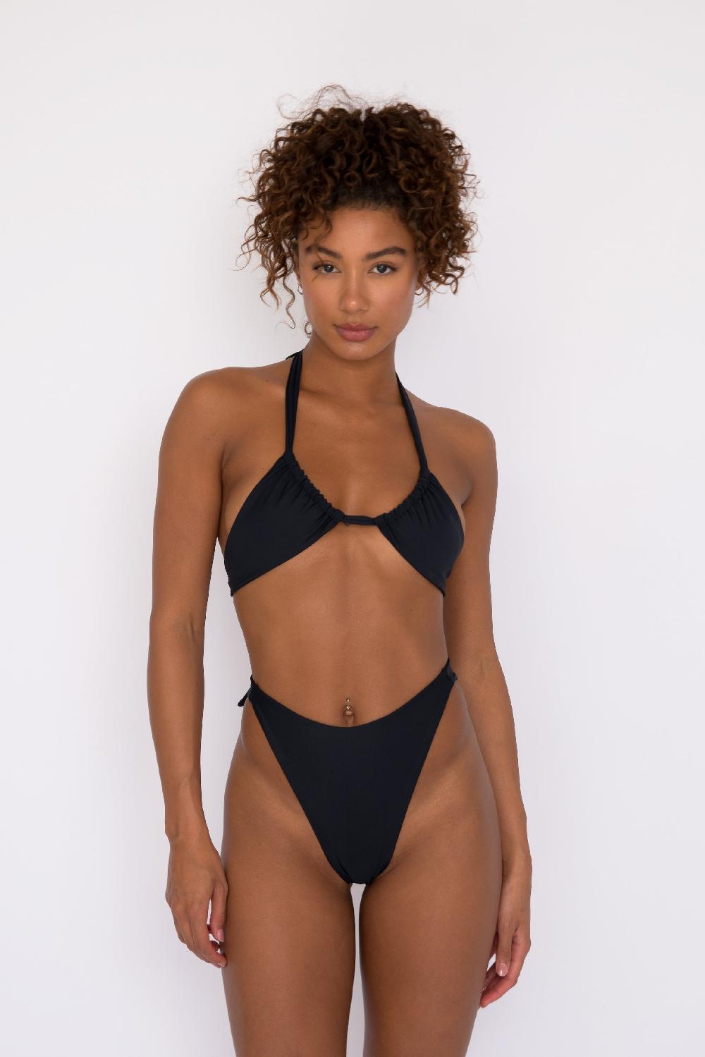 Skatïe Darby Bikini Top In Black – SKATIE