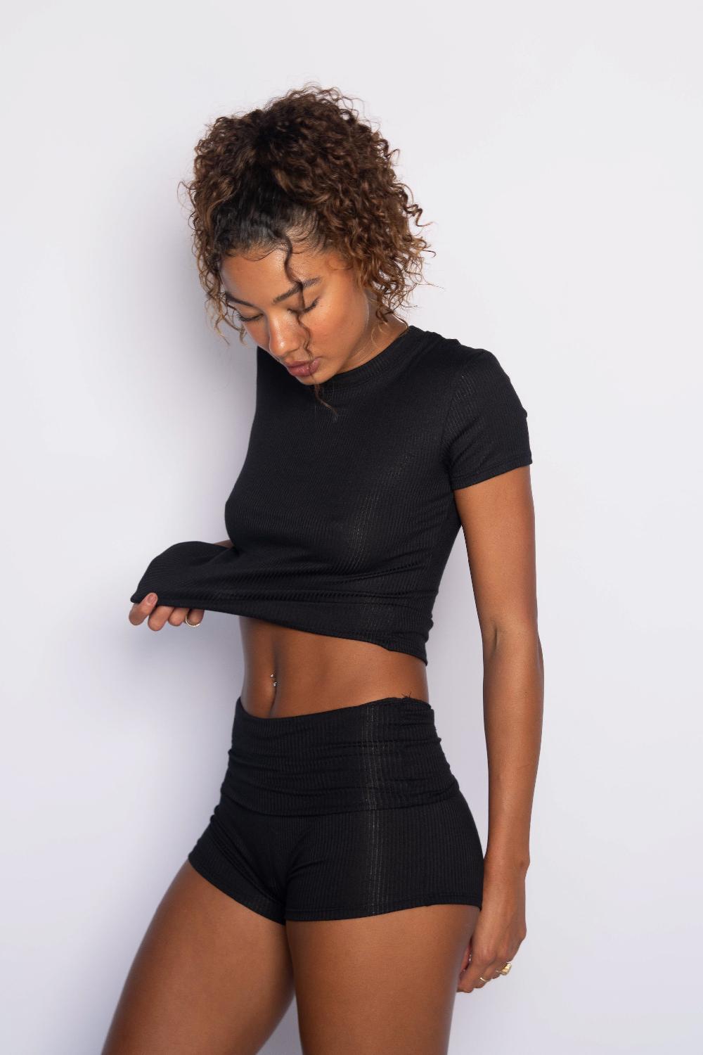 Skatïe Easy Tee Ribbed In Black – SKATIE