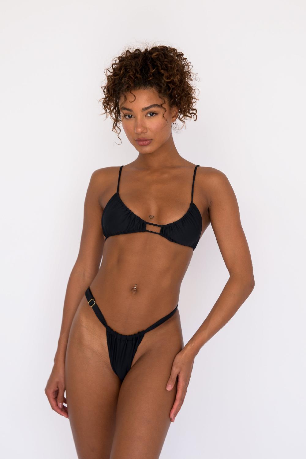 Skatïe Kahea Bikini Top In Black – SKATIE
