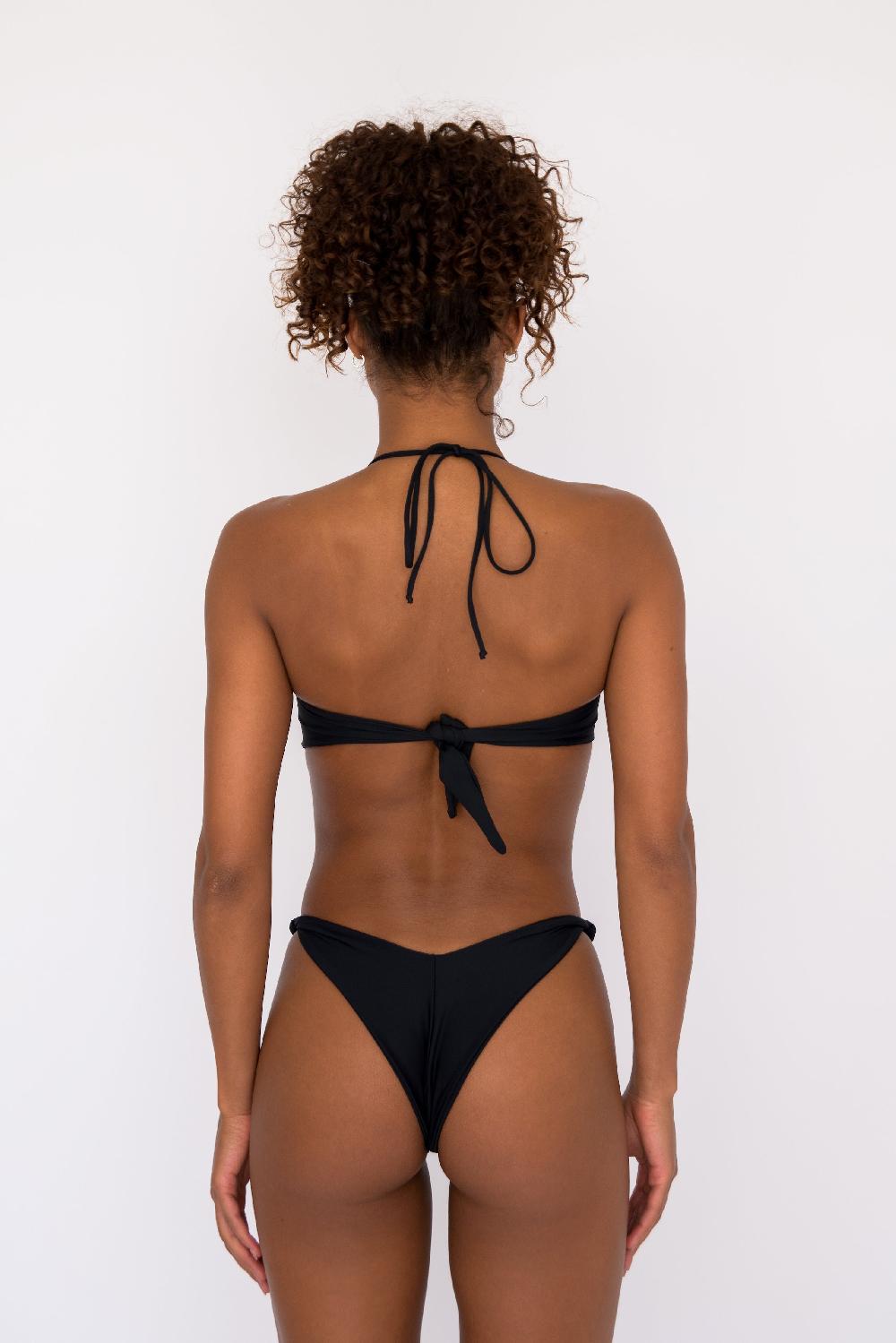 Skatïe Lyndi Bikini Top In Black – SKATIE