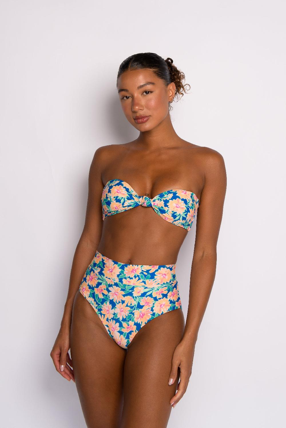 Skatïe Lyndi Top In Sunflower – SKATIE