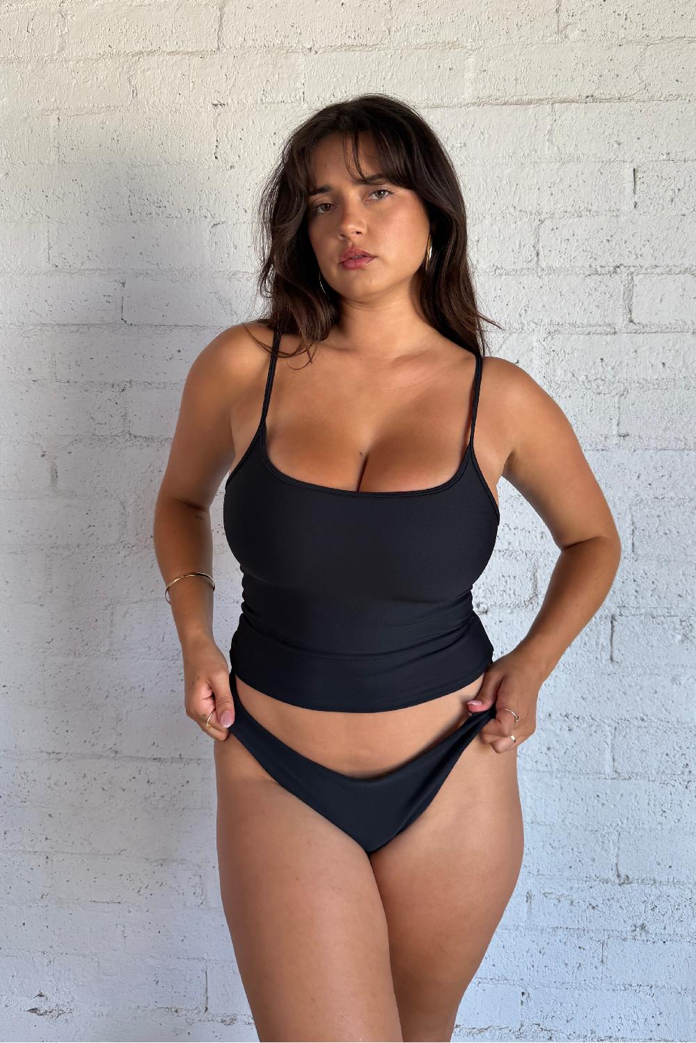 skatïe Madelyn Top in Black – SKATIE