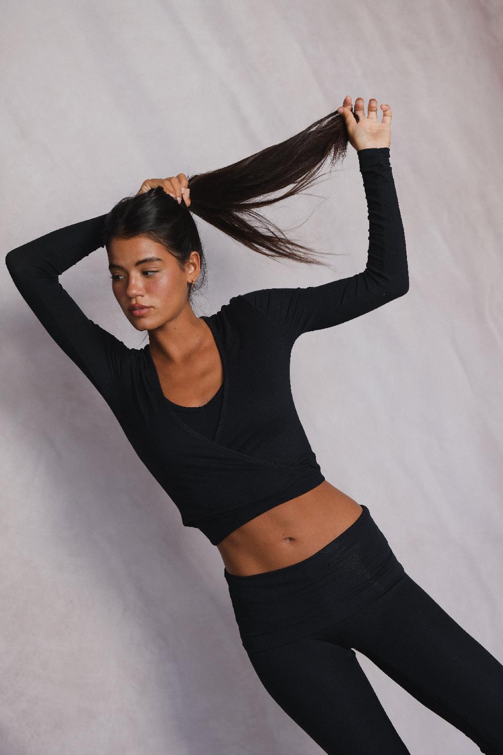 Skatïe Margot Wrap Top Baby Ribbed In Black – SKATIE