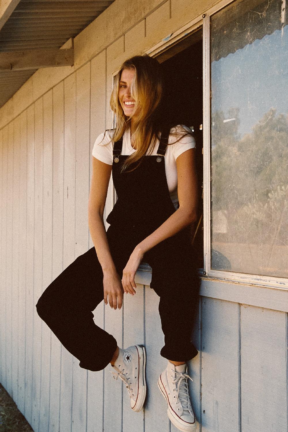 Skatïe Meave Overalls In Black Corduroy – SKATIE