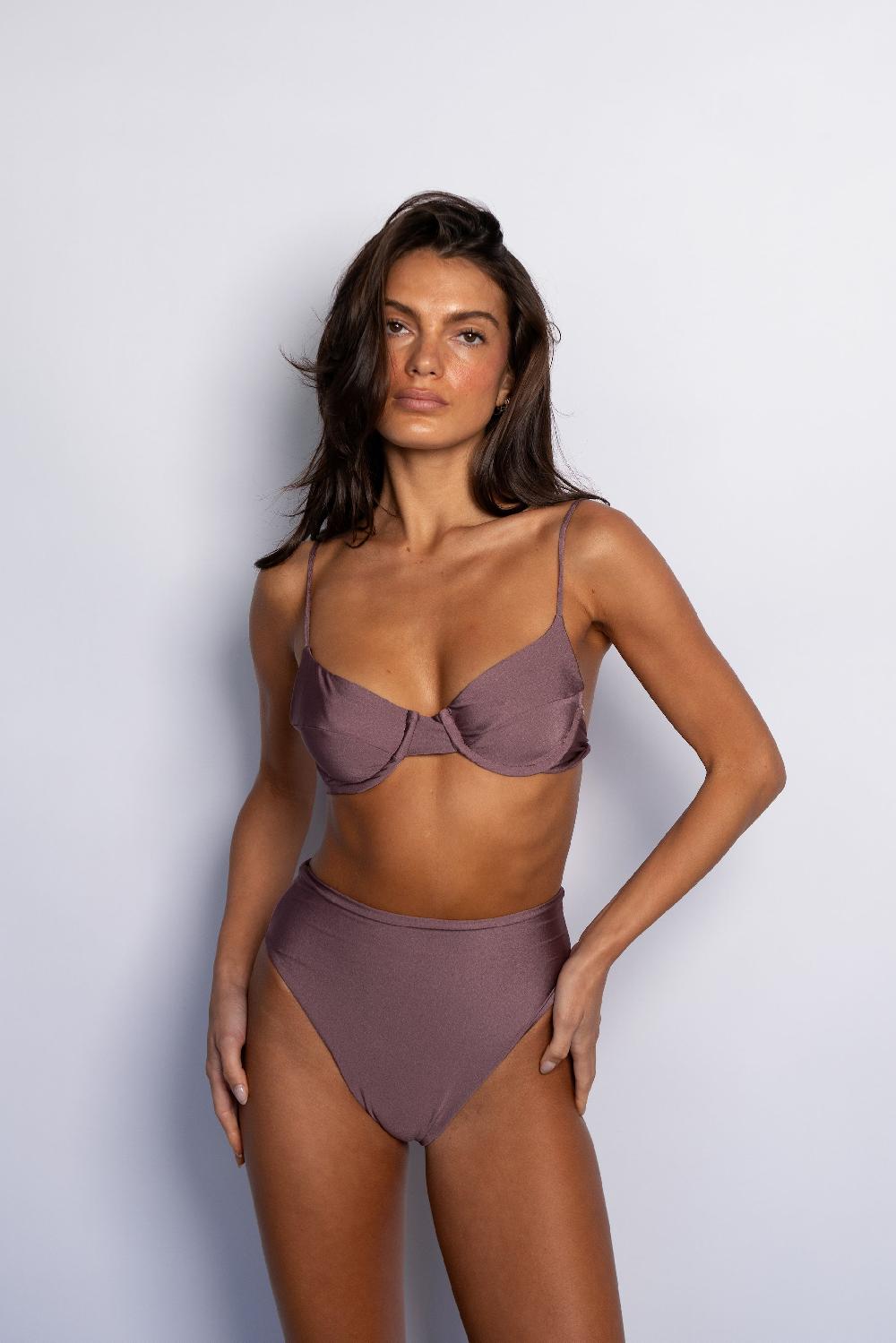 Skatïe Monroe Bottom In Romance – SKATIE