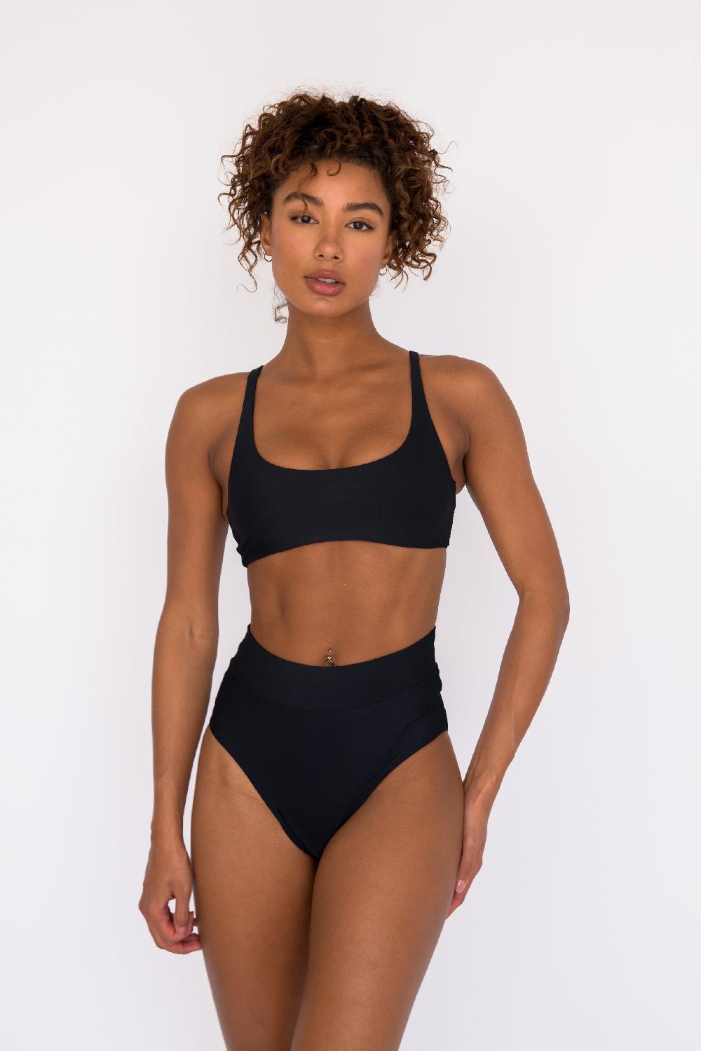 Skatïe Mya Bikini Top In Black – SKATIE