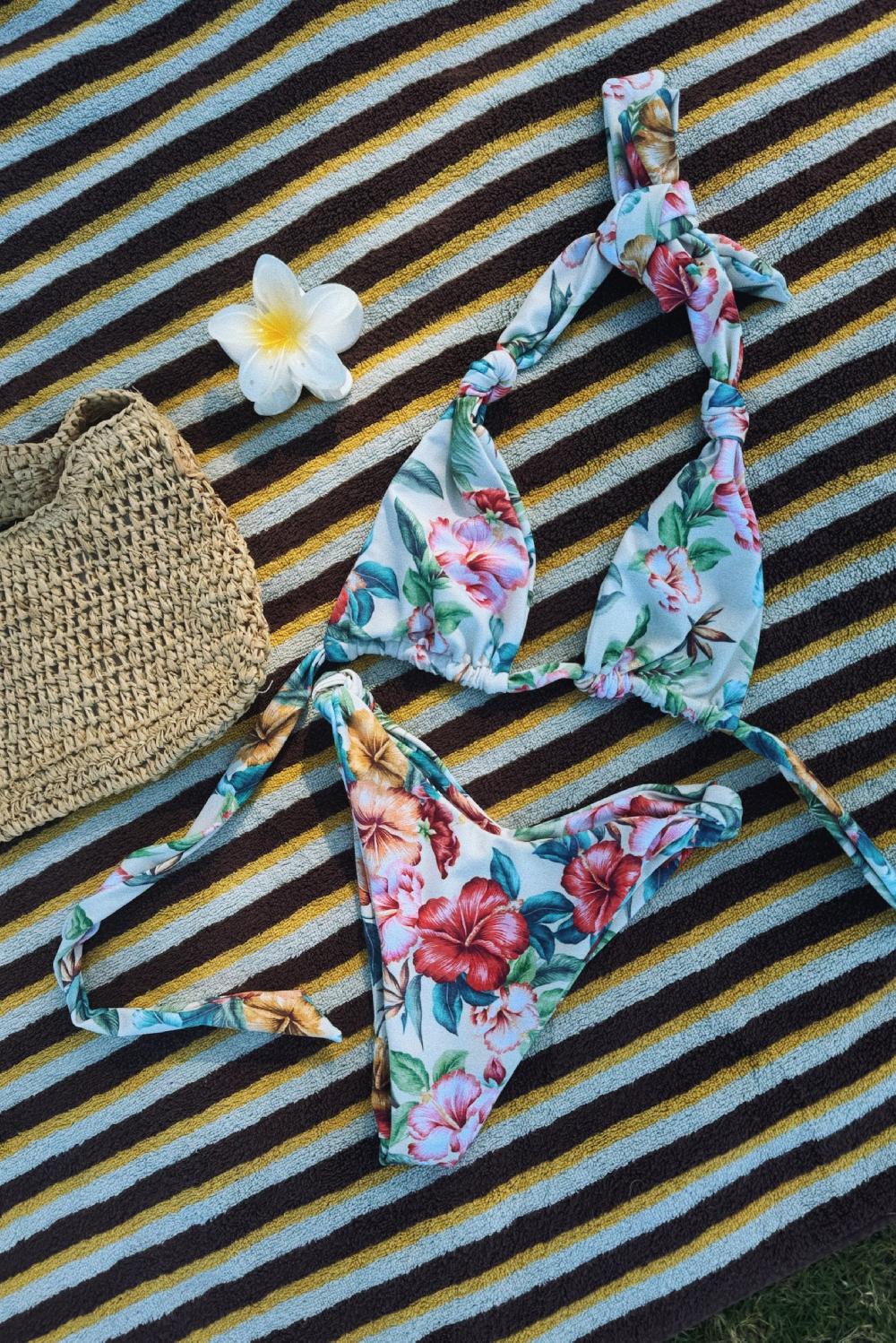 skatïe Suzanne Bottom in Lei – SKATIE