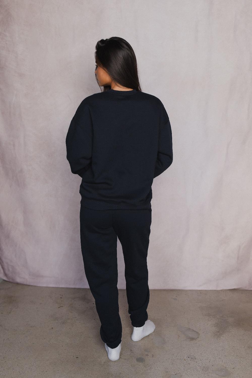 Skatïe Ultralux Chris Crewneck In Black – SKATIE