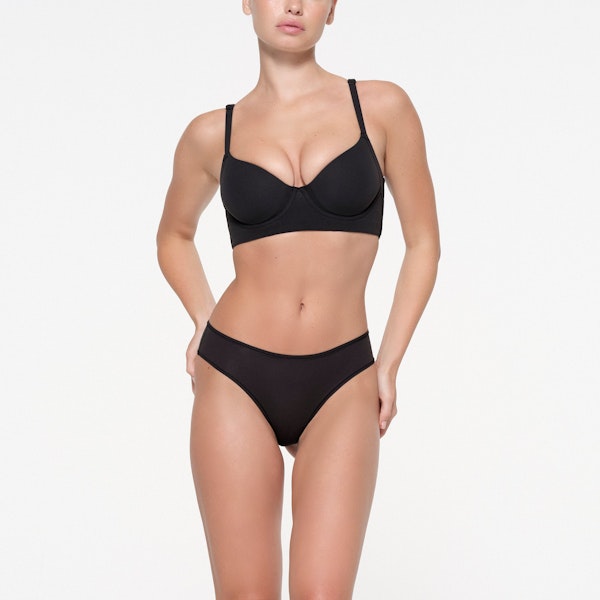 skims FITS EVERYBODY BACK SMOOTHING FULL COVERAGE BRA